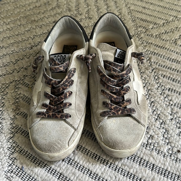 Low top neutral Gold Goose sneakers size 37 - Picture 1 of 4